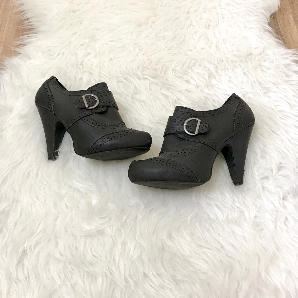 SHI by Journey Black Oxford Booties